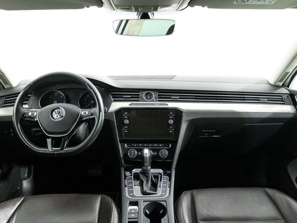Купить Volkswagen Passat DSG7, 2017, 76 550 км, фото №13