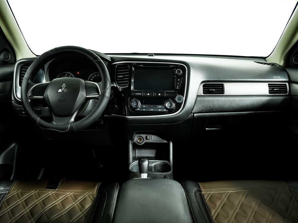 Купить Mitsubishi Outlander, 2016, 138 123 км, фото №9