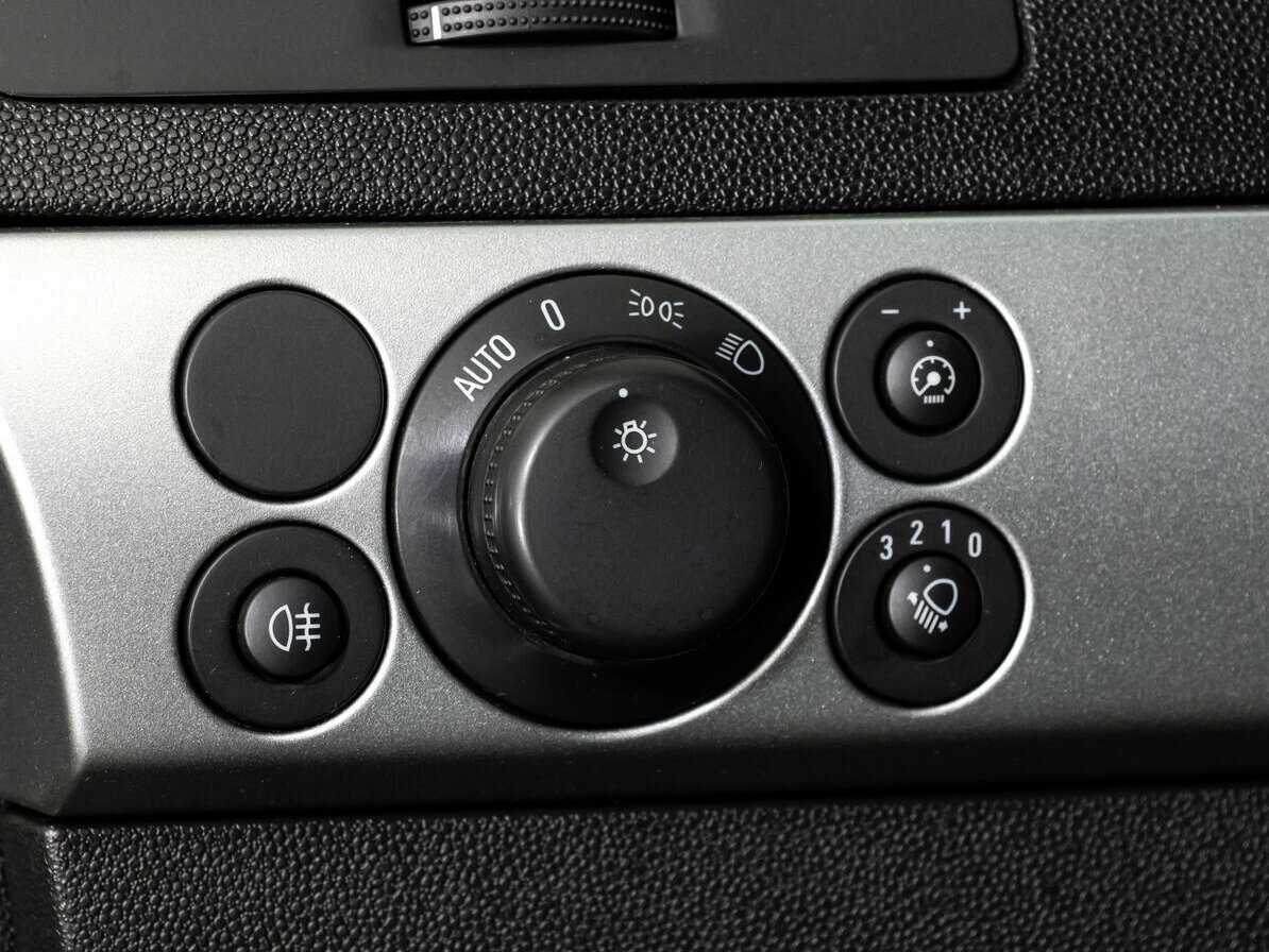 Купить Opel Astra, 2012, 238 219 км, фото №14