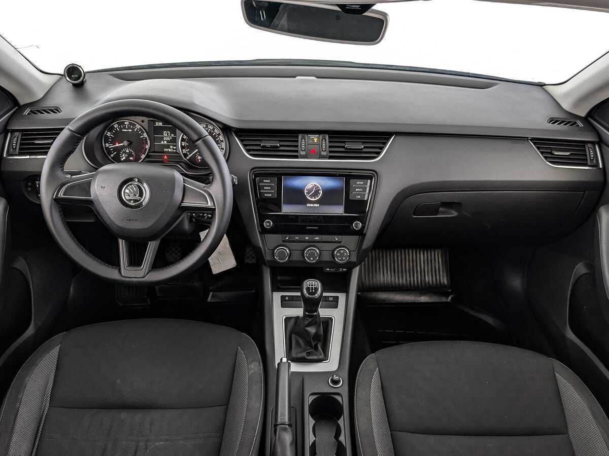 Купить Skoda Octavia, 2017, 144 758 км, фото №10