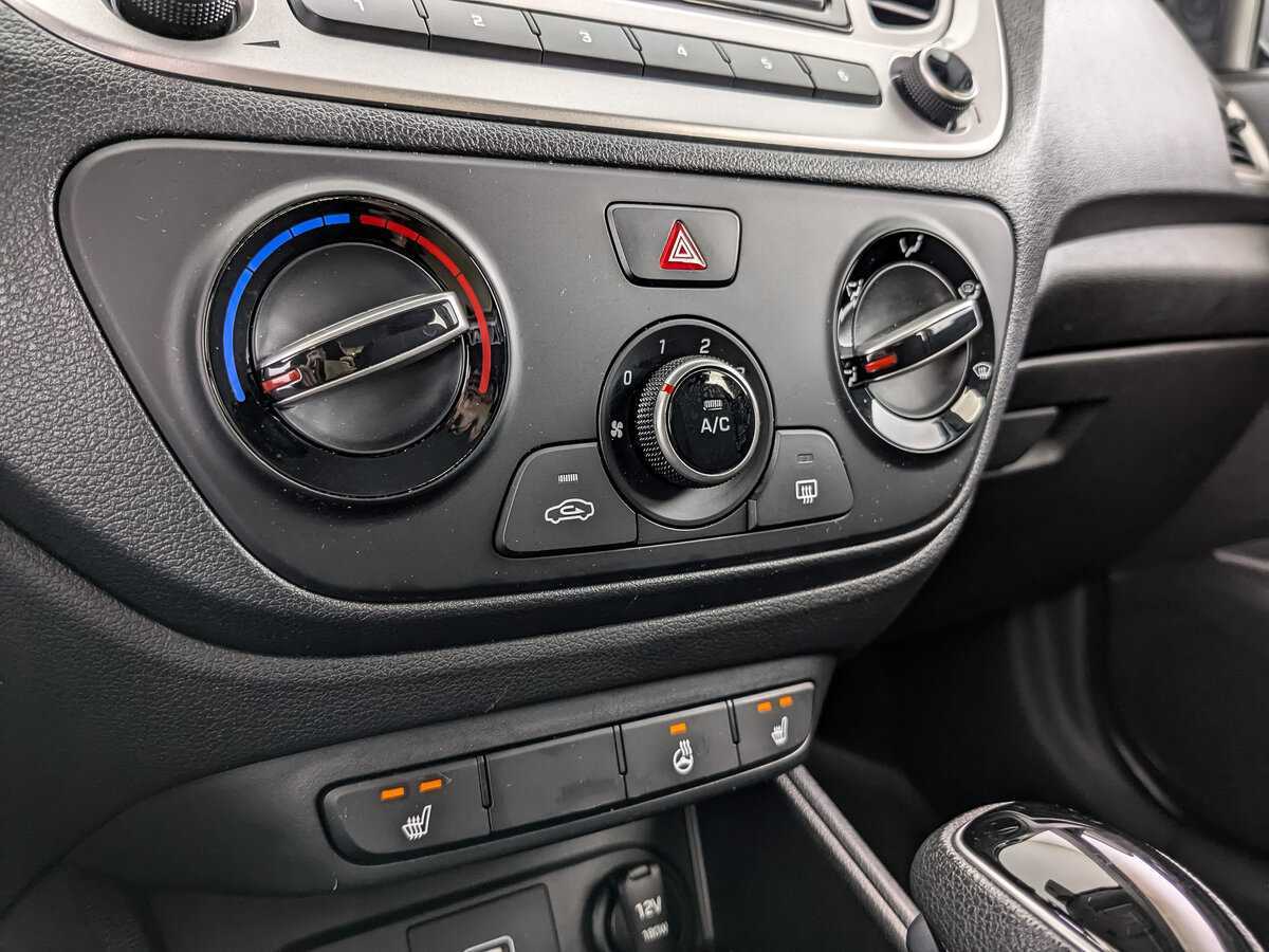 Купить Hyundai Solaris, 2019, 46 124 км, фото №17