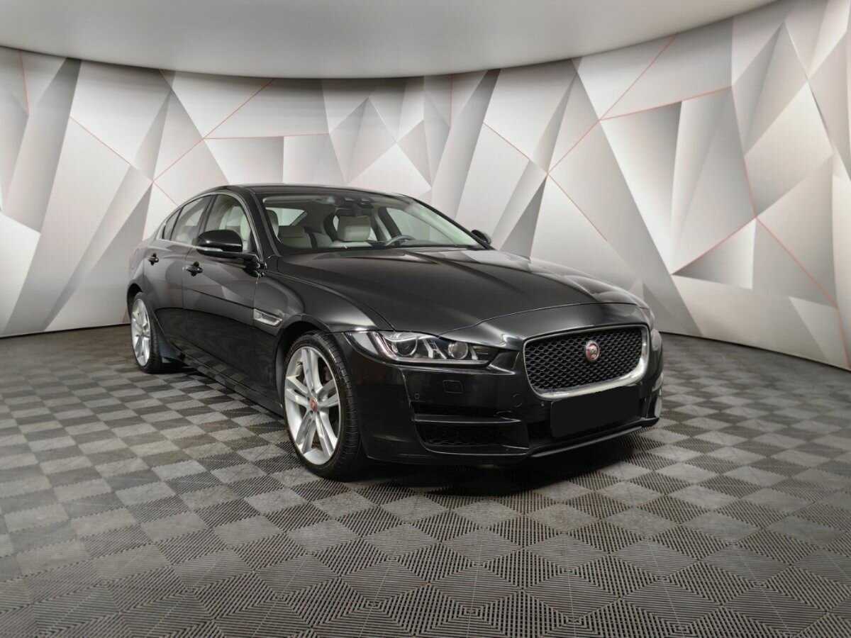 Jaguar XE
