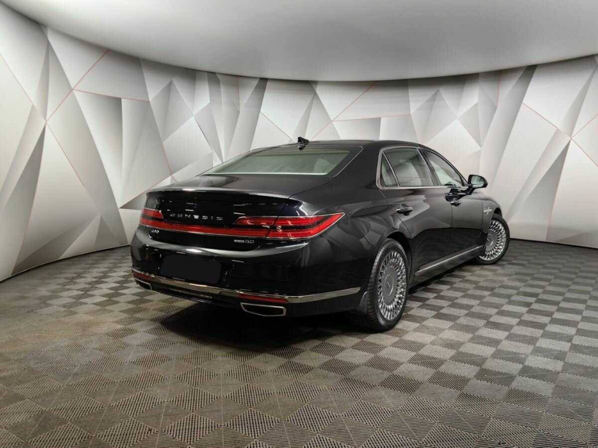 Genesis G90