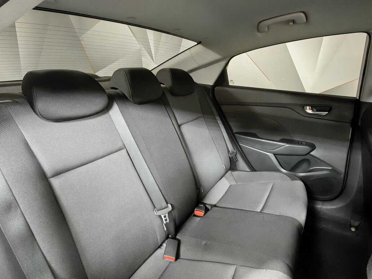 Купить Hyundai Solaris, 2017, 130 258 км, фото №13