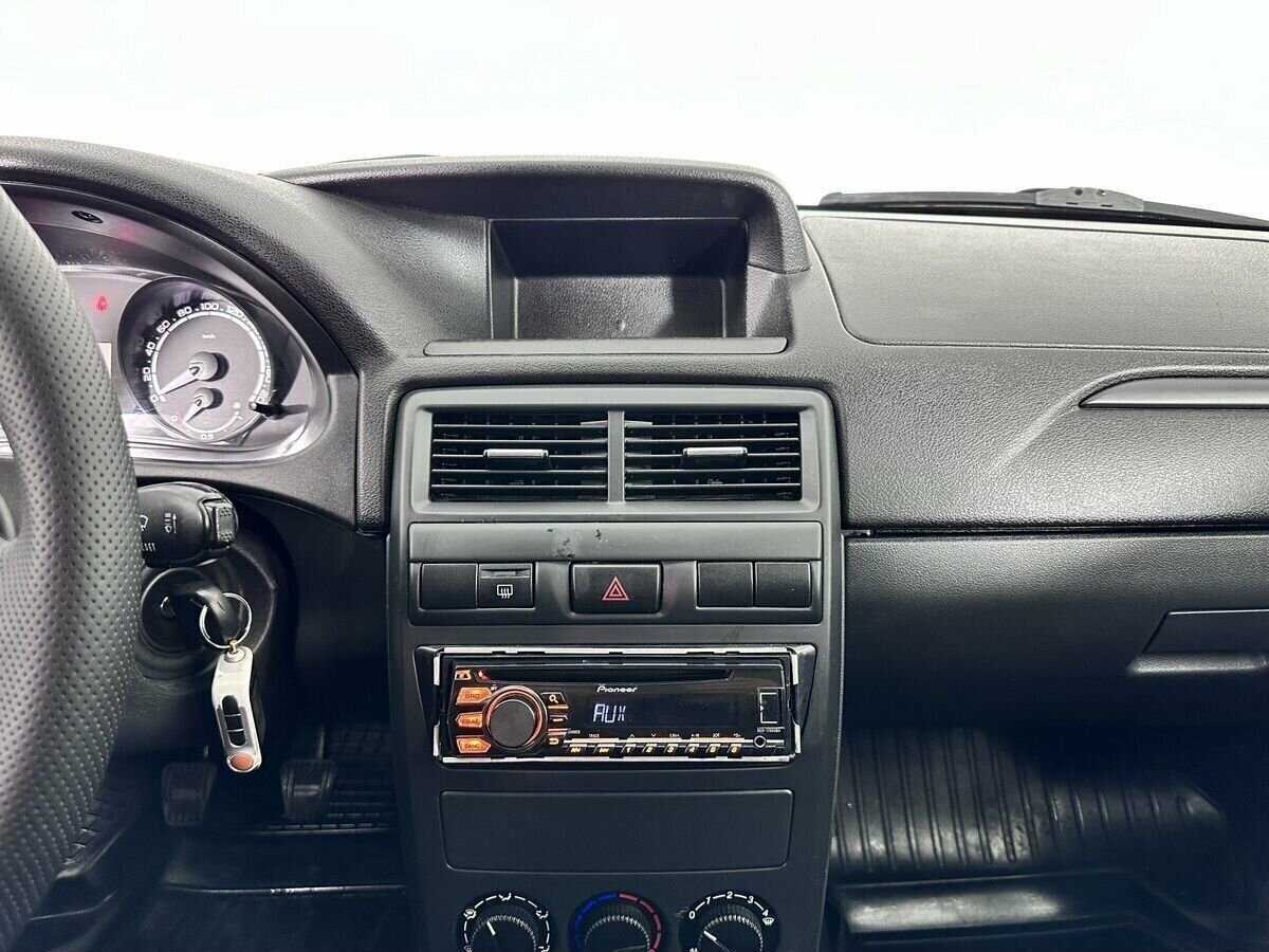 Купить Lada (ВАЗ) Priora, 2017, 118 162 км, фото №12