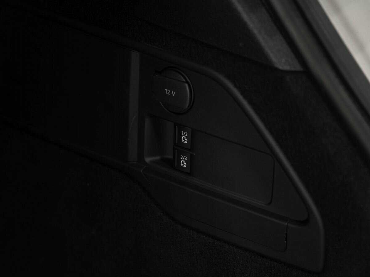 Купить Volkswagen Touareg, 2015, 150 366 км, фото №23