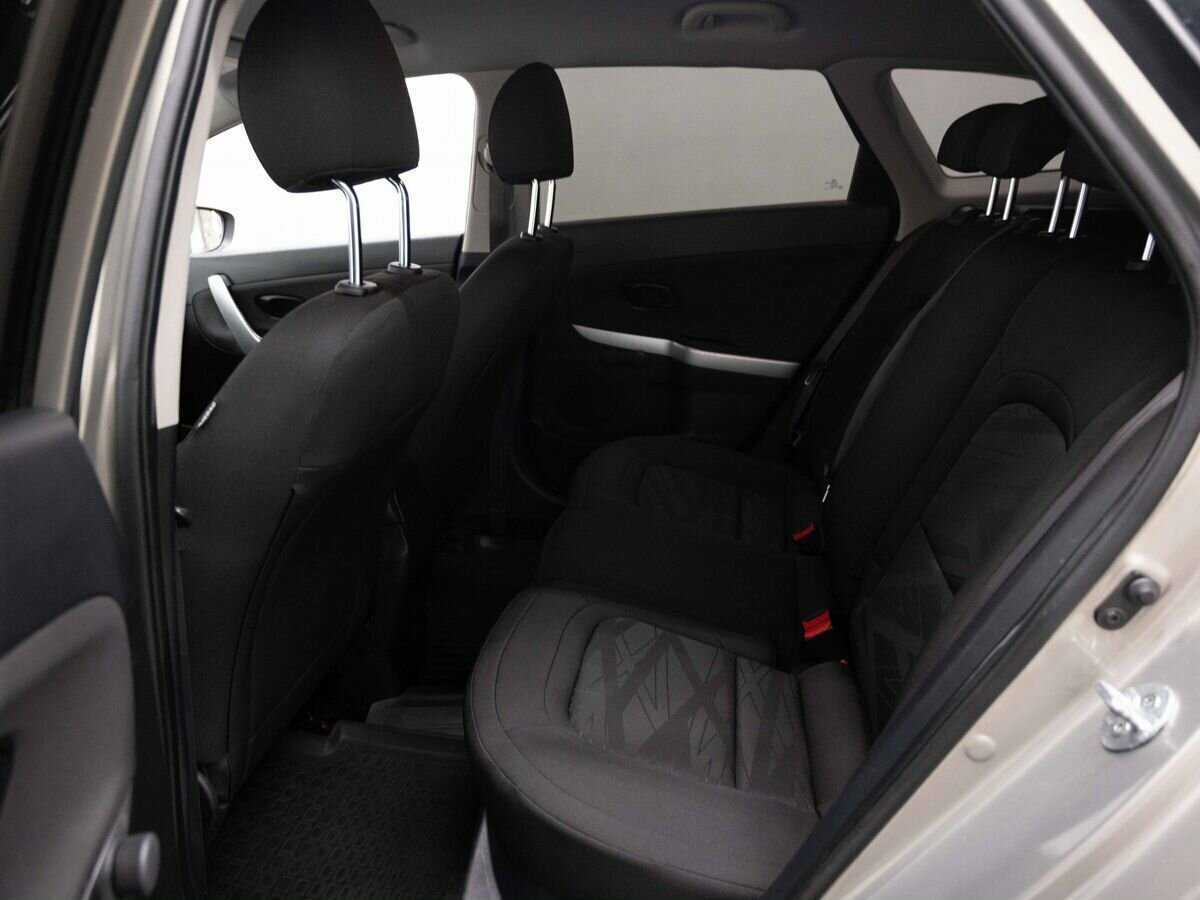 Купить Kia Ceed, 2013, 130 000 км, фото №9