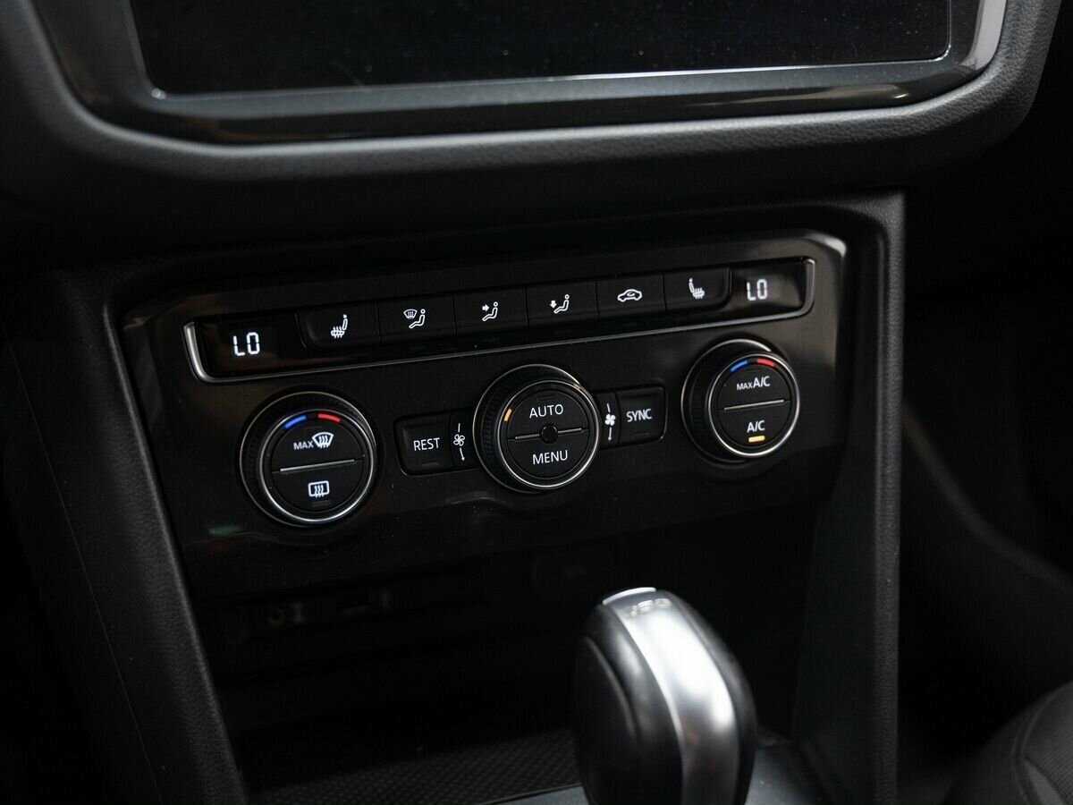 Купить Volkswagen Tiguan, 2018, 120 199 км, фото №22