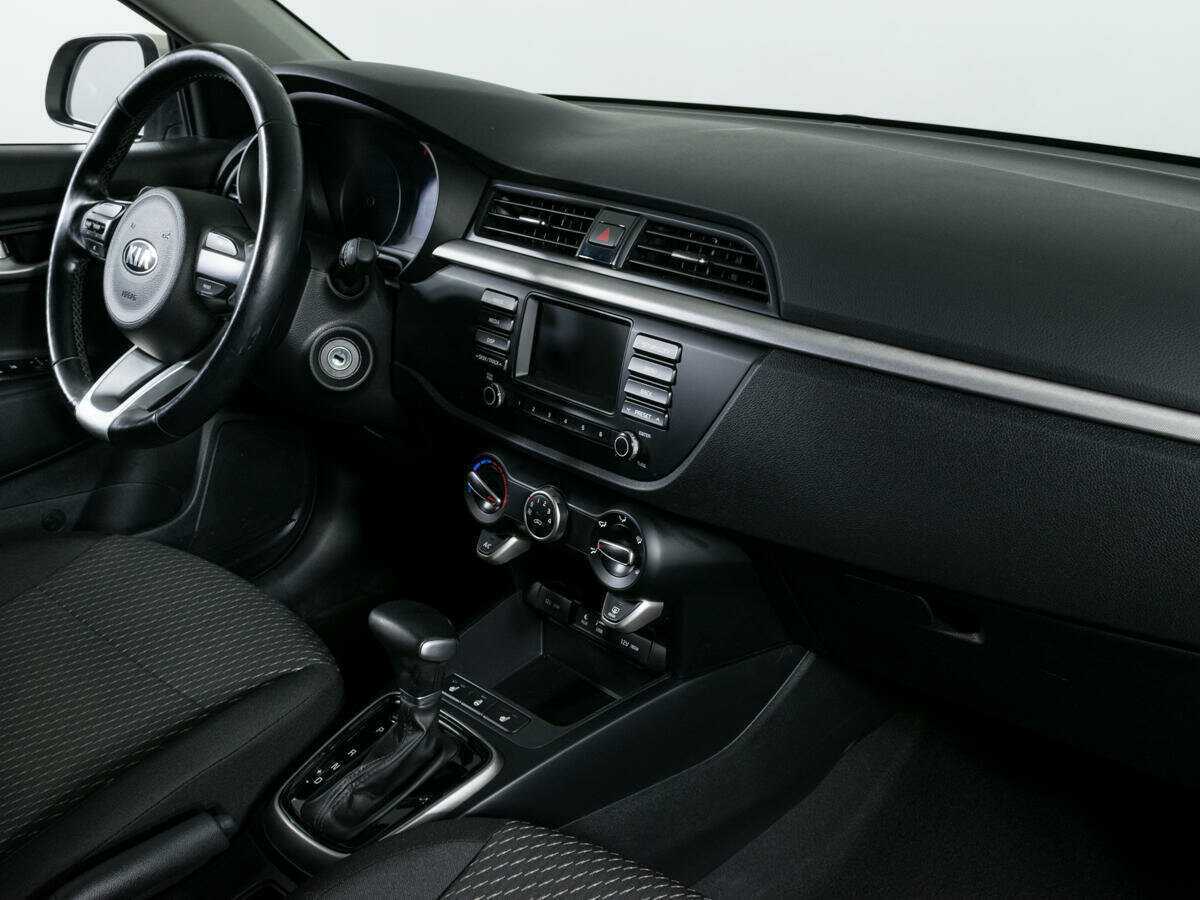 Купить Kia Rio, 2017, 92 302 км, фото №9