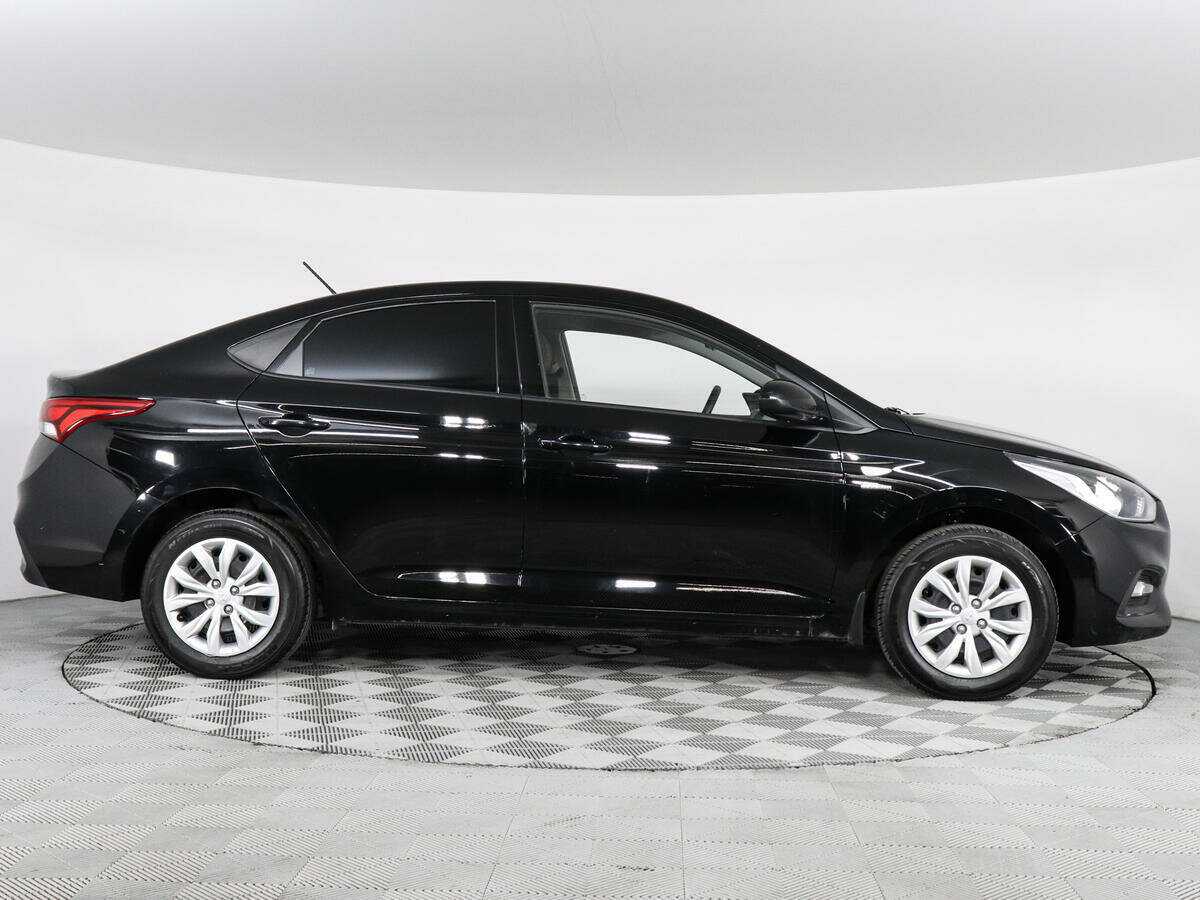 Купить Hyundai Solaris, 2019, 34 706 км, фото №4