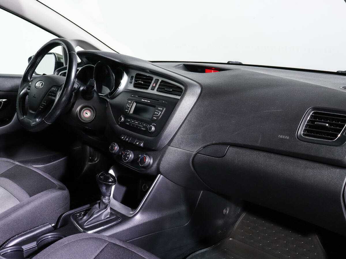 Купить Kia Ceed, 2013, 169 619 км, фото №10