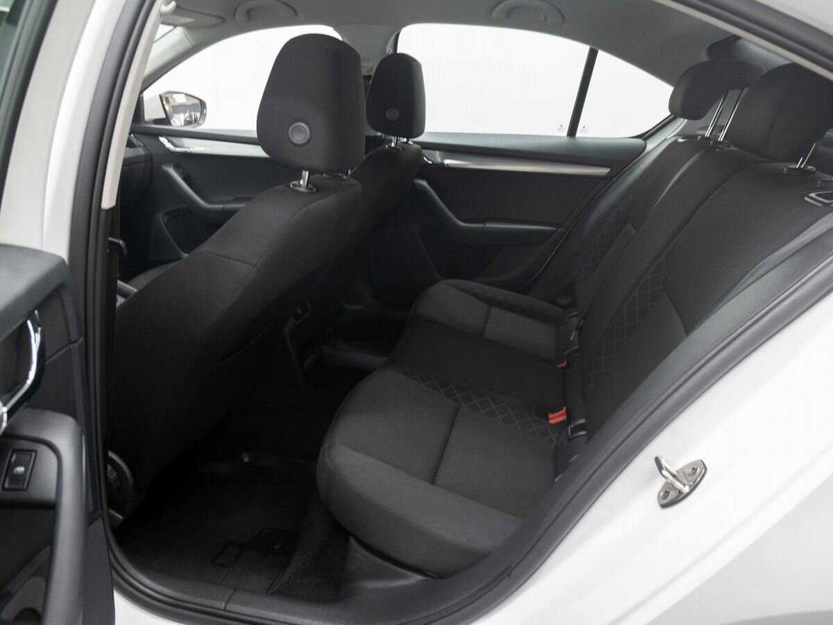Купить Skoda Octavia, 2019, 181 000 км, фото №11