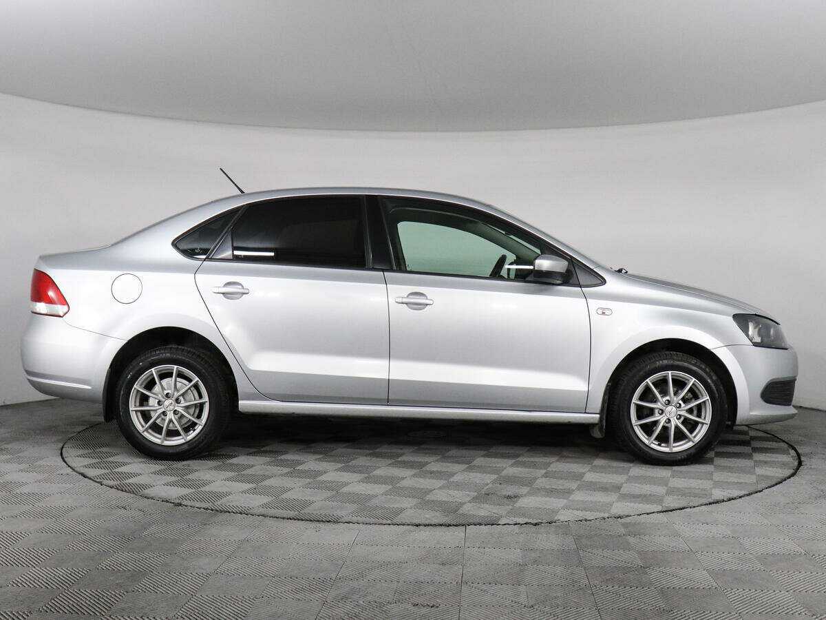 Купить Volkswagen Polo, 2015, 104 940 км, фото №4