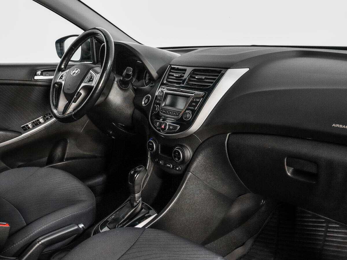 Купить Hyundai Solaris, 2015, 125 082 км, фото №12