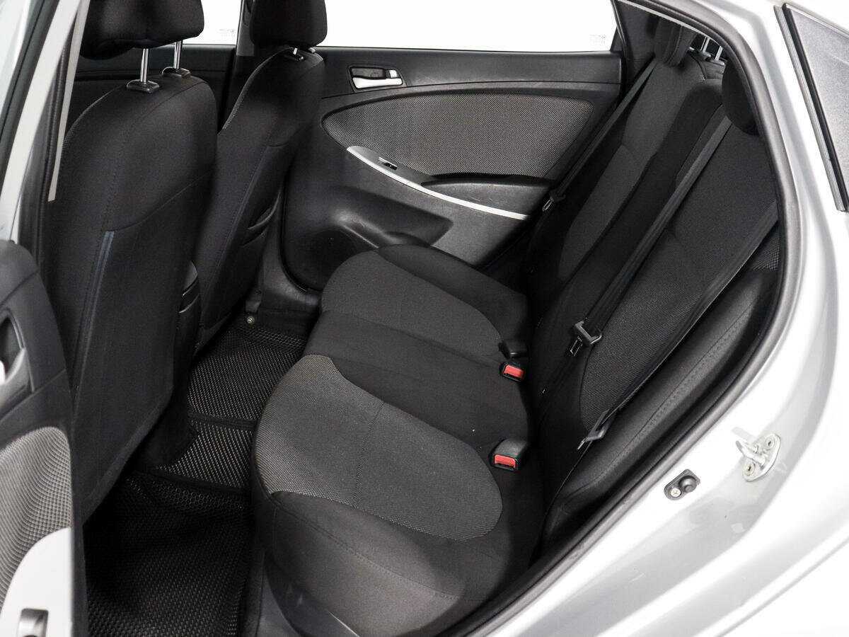 Купить Hyundai Solaris, 2013, 232 271 км, фото №10