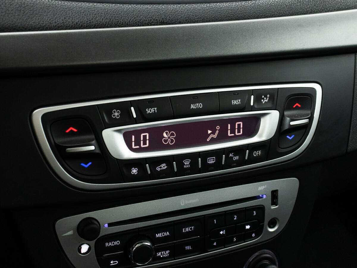 Купить Renault Fluence, 2013, 189 198 км, фото №15