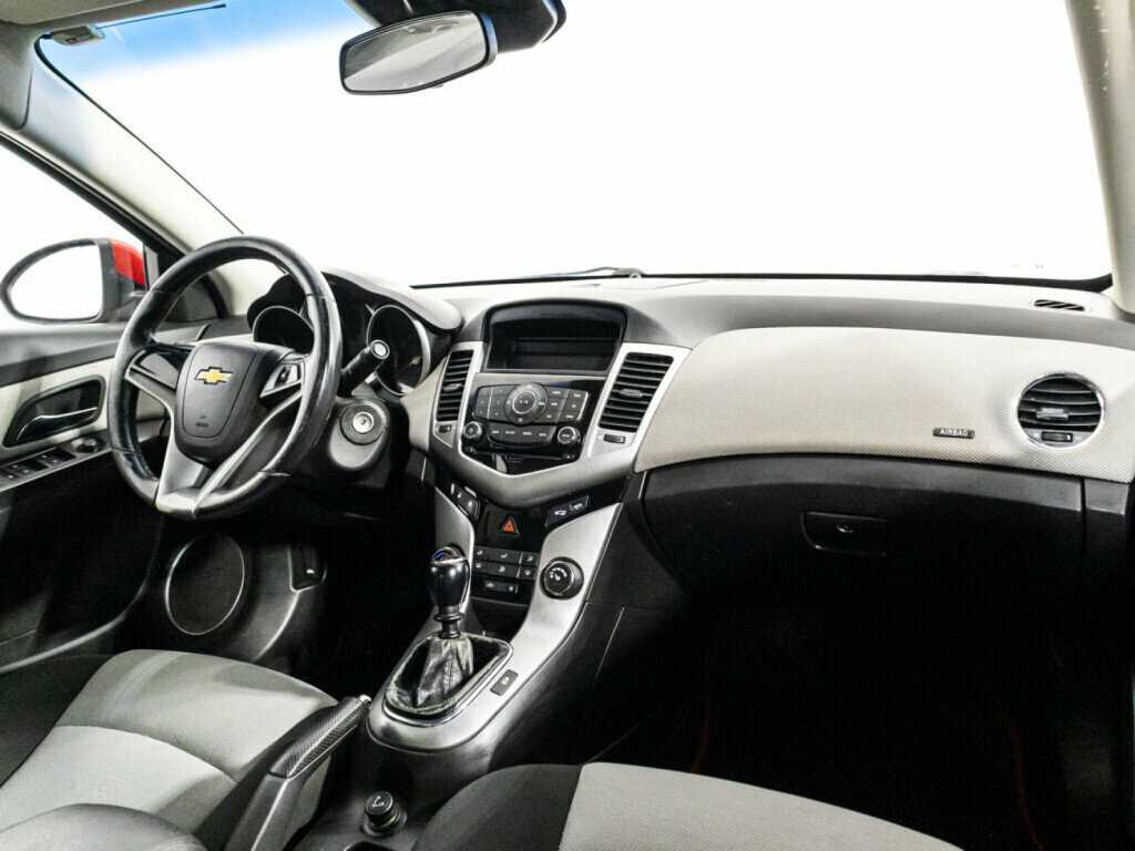 Купить Chevrolet Cruze, 2012, 249 467 км, фото №9