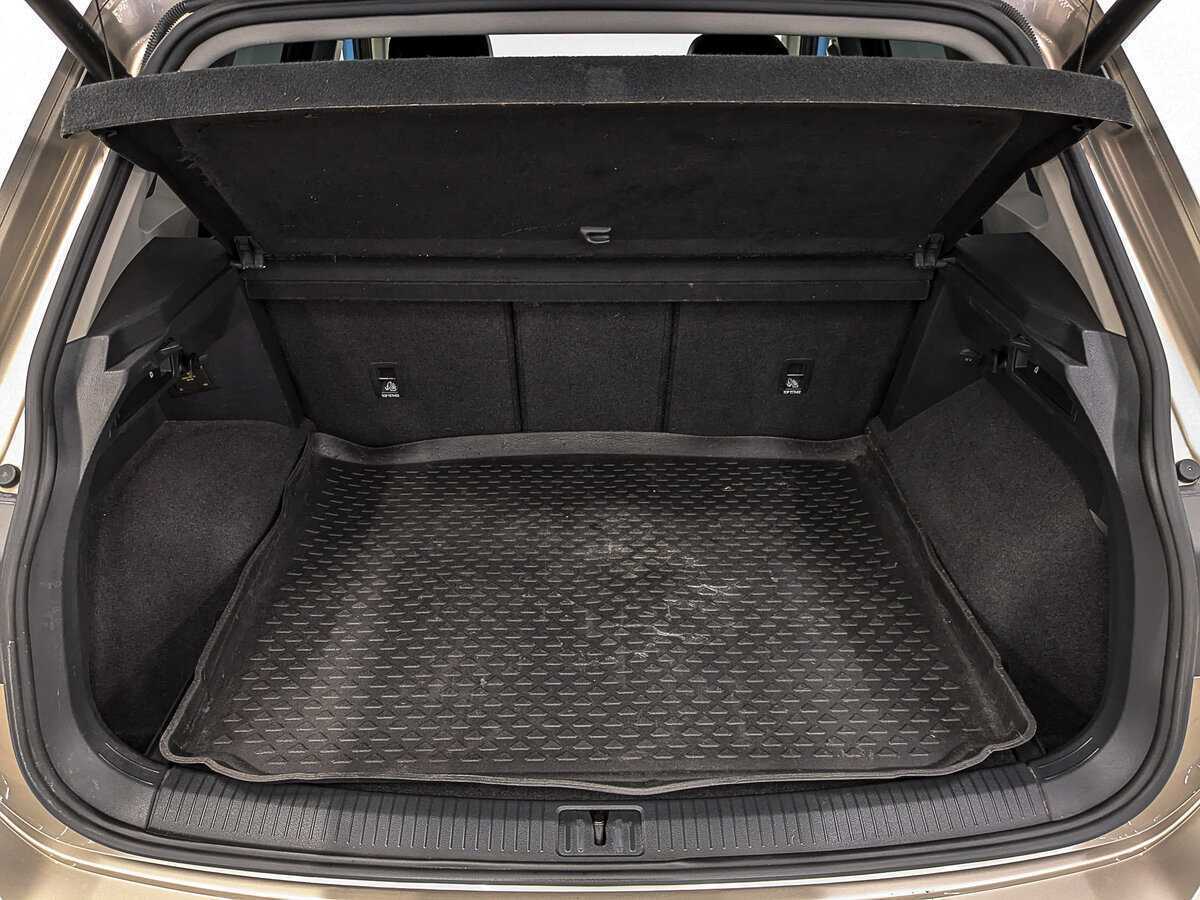 Купить Volkswagen Tiguan, 2018, 201 857 км, фото №10