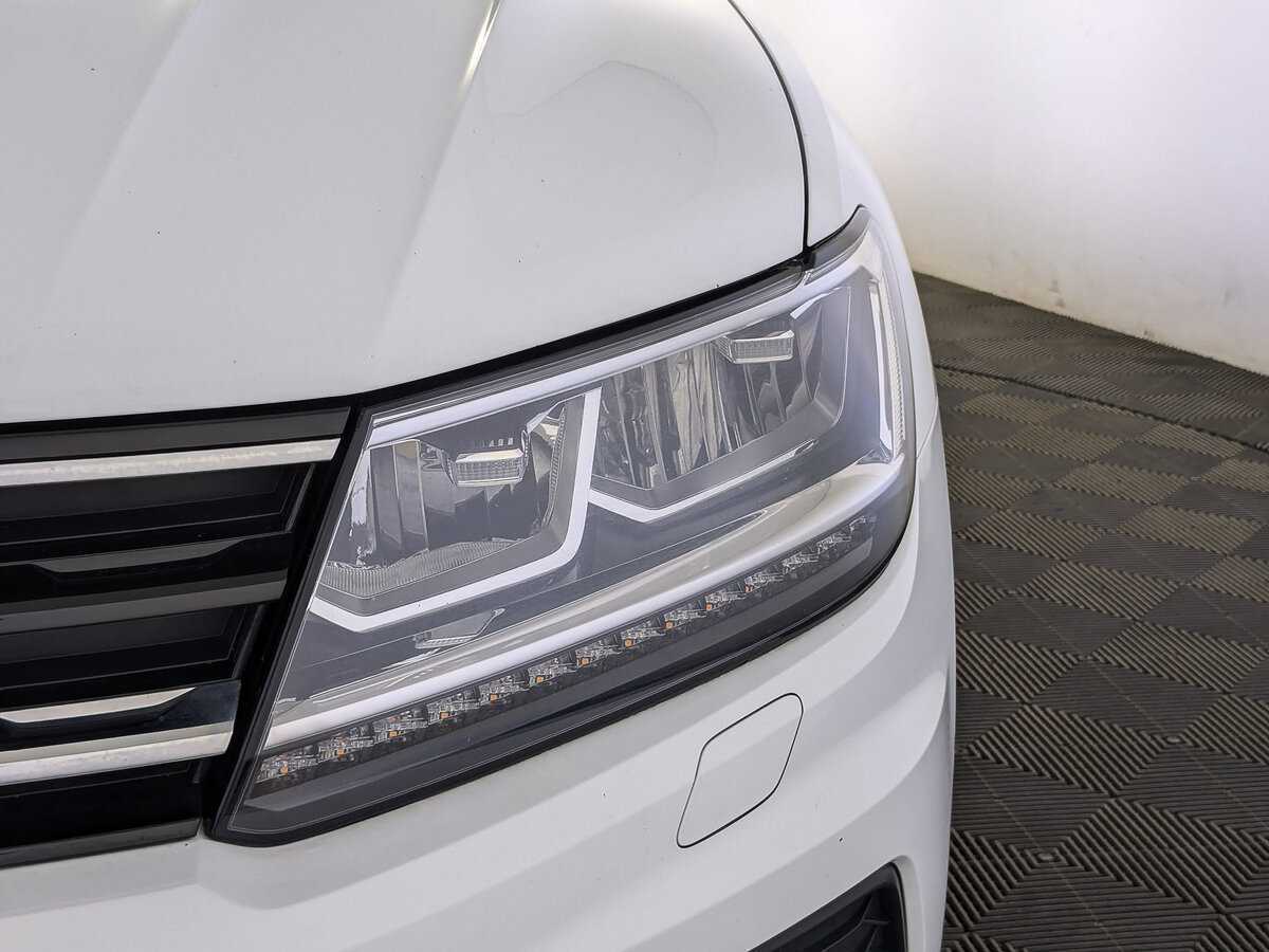 Купить Volkswagen Tiguan, 2018, 92 135 км, фото №11