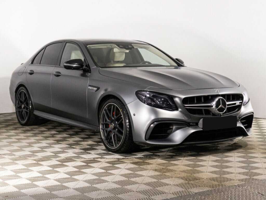 Mercedes-Benz E-Класс AMG