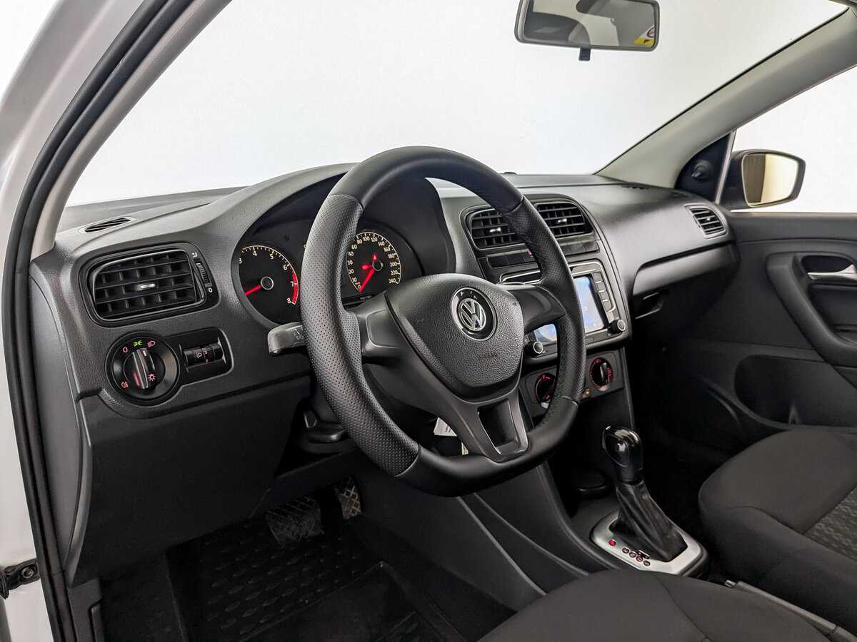 Купить Volkswagen Polo, 2020, 146 373 км, фото №16