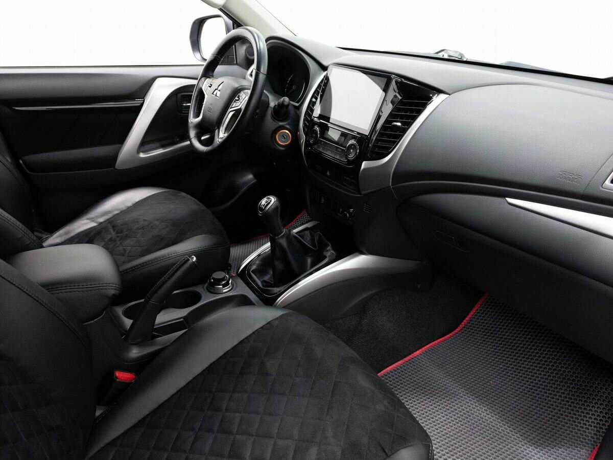 Купить Mitsubishi Pajero Sport, 2017, 111 378 км, фото №12