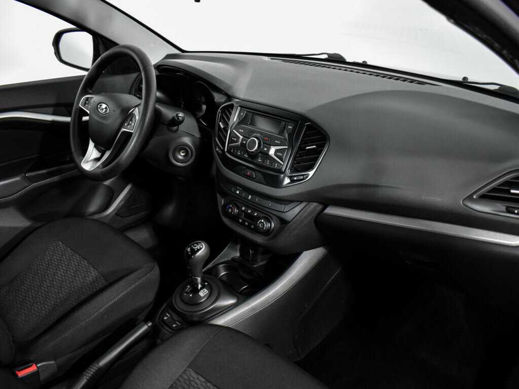 Купить Lada (ВАЗ) Vesta, 2017, 70 921 км, фото №14