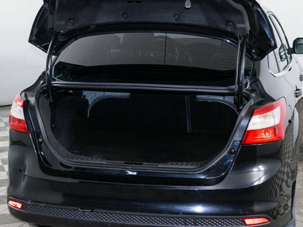 Купить Ford Focus, 2013, 300 800 км, фото №7