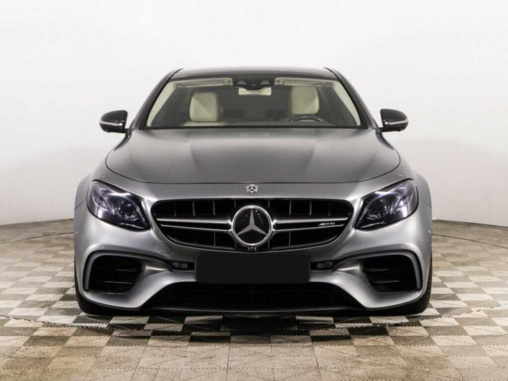 Mercedes-Benz E-Класс AMG