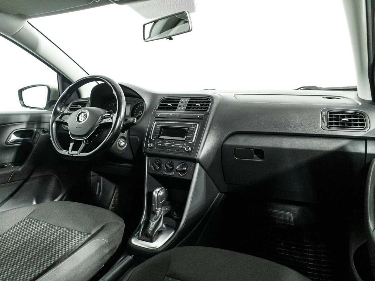 Купить Volkswagen Polo, 2017, 177 502 км, фото №9