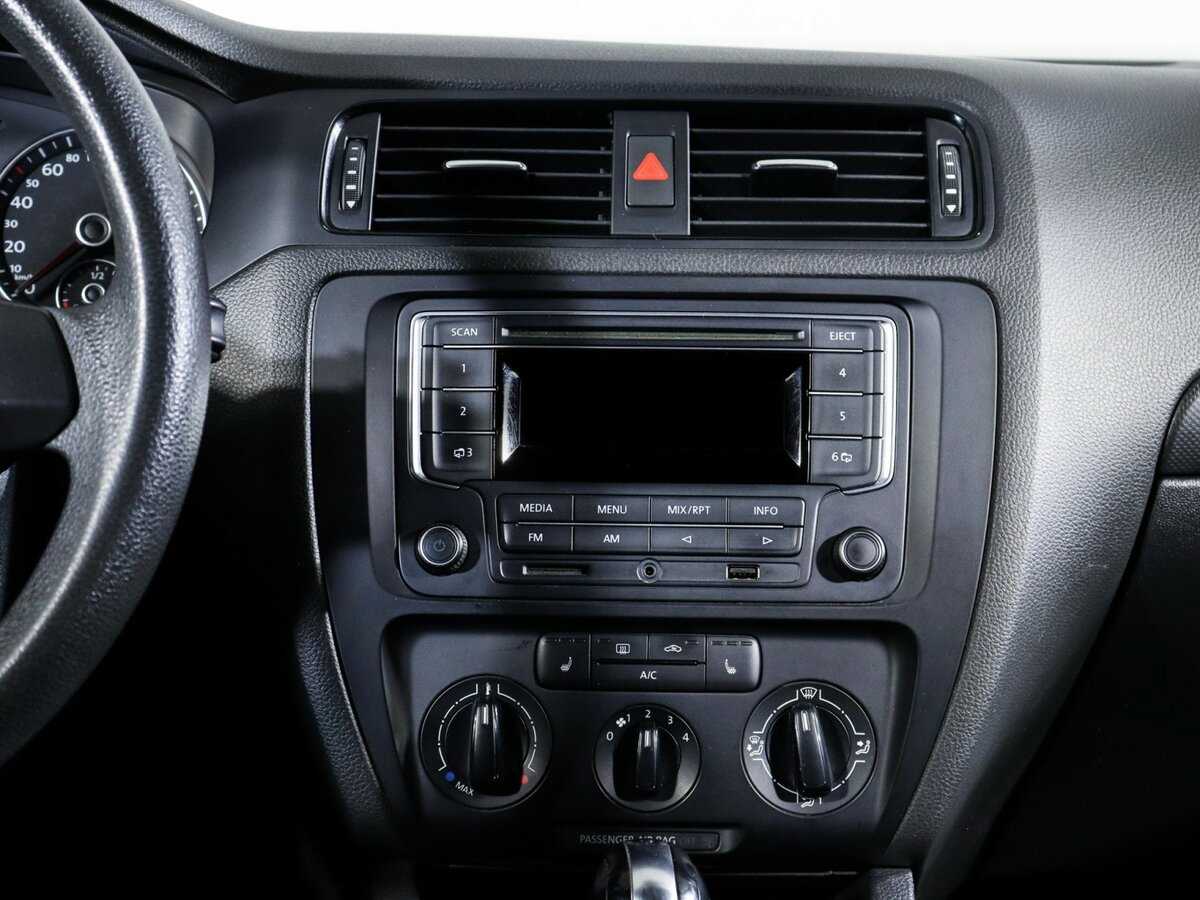 Купить Volkswagen Jetta, 2013, 198 671 км, фото №10