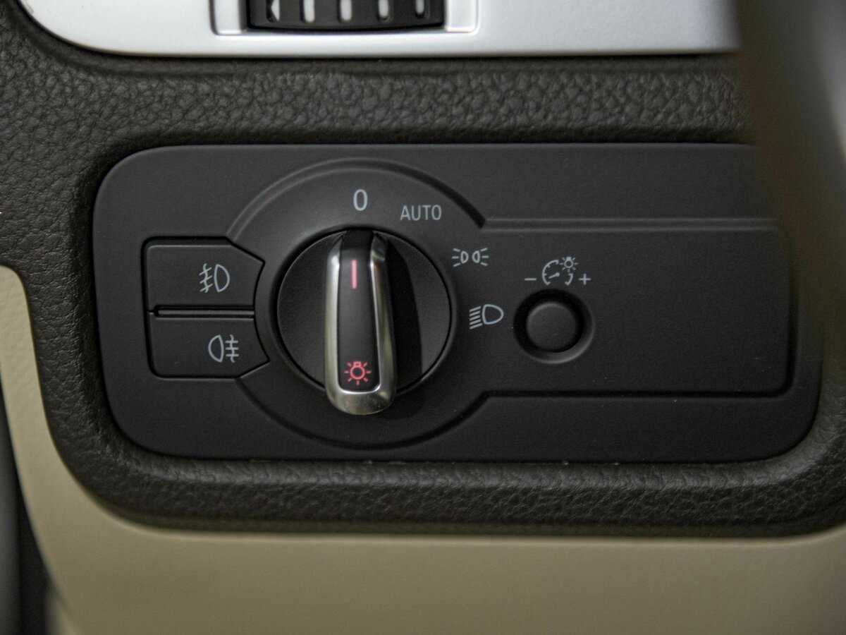 Купить Volkswagen Touareg, 2013, 211 283 км, фото №15