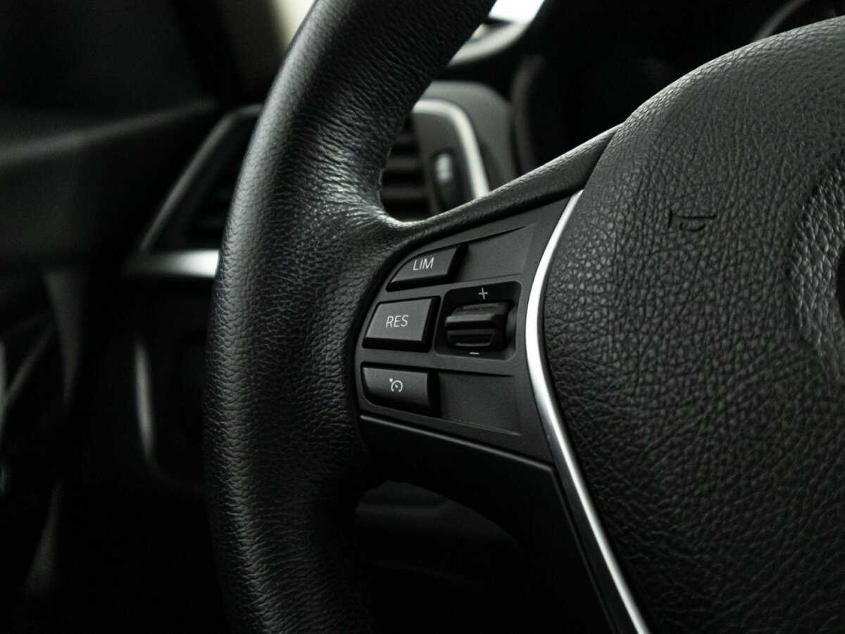 Купить BMW 3 серии 318i, 2018, 65 895 км, фото №21