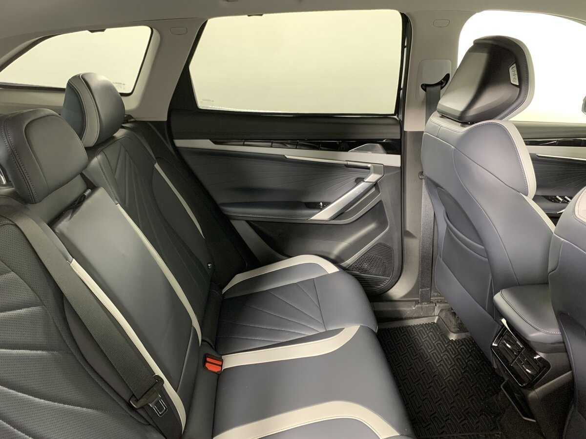 Купить Geely Atlas, 2023, 5 739 км, фото №18