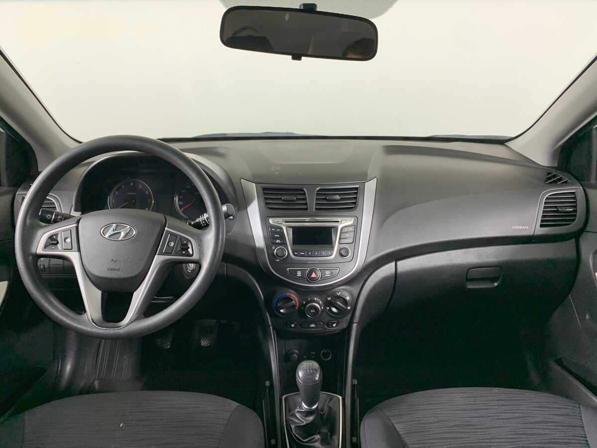 Купить Hyundai Solaris, 2016, 83 205 км, фото №13