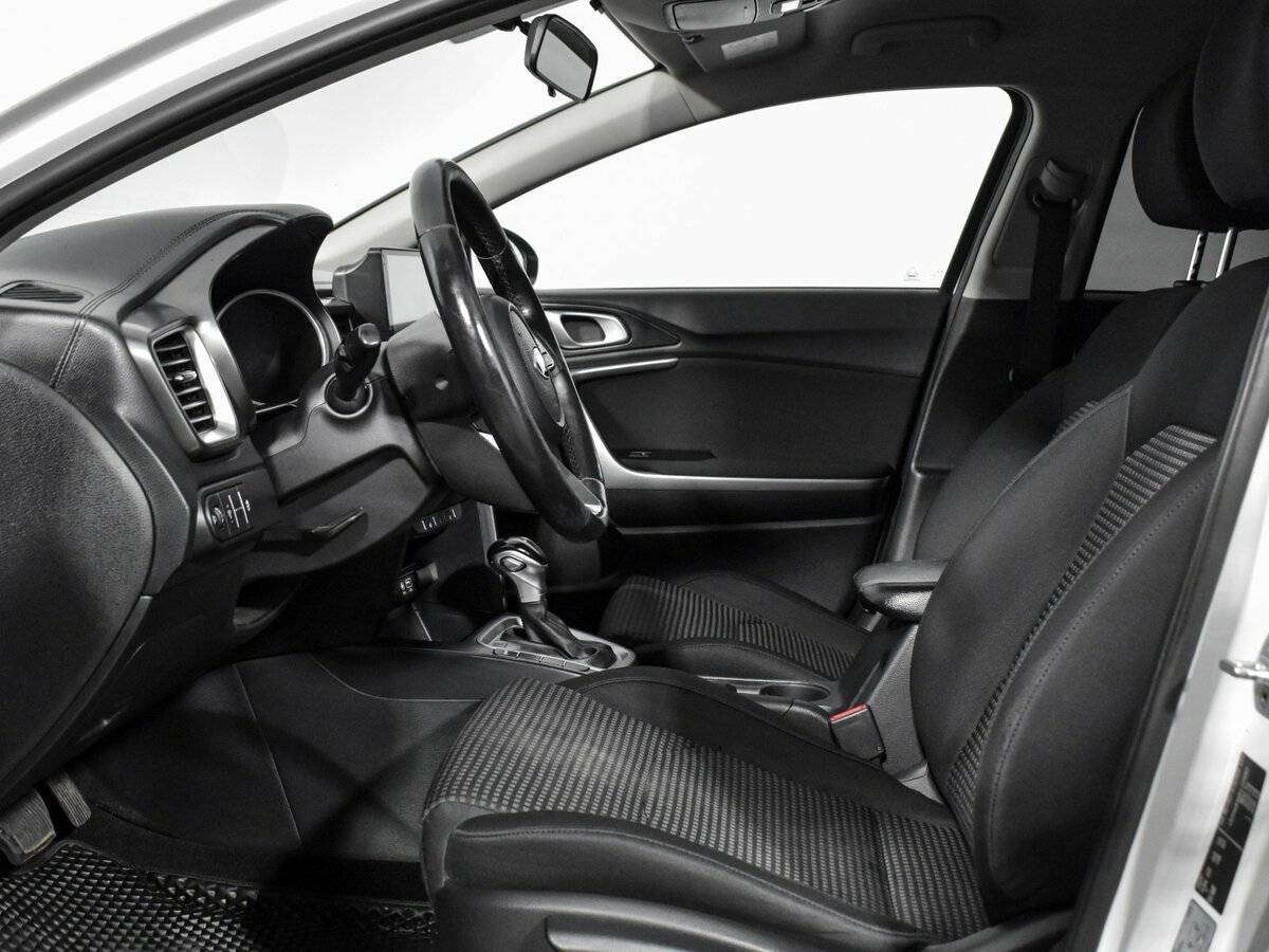 Купить Kia Ceed, 2019, 338 119 км, фото №8