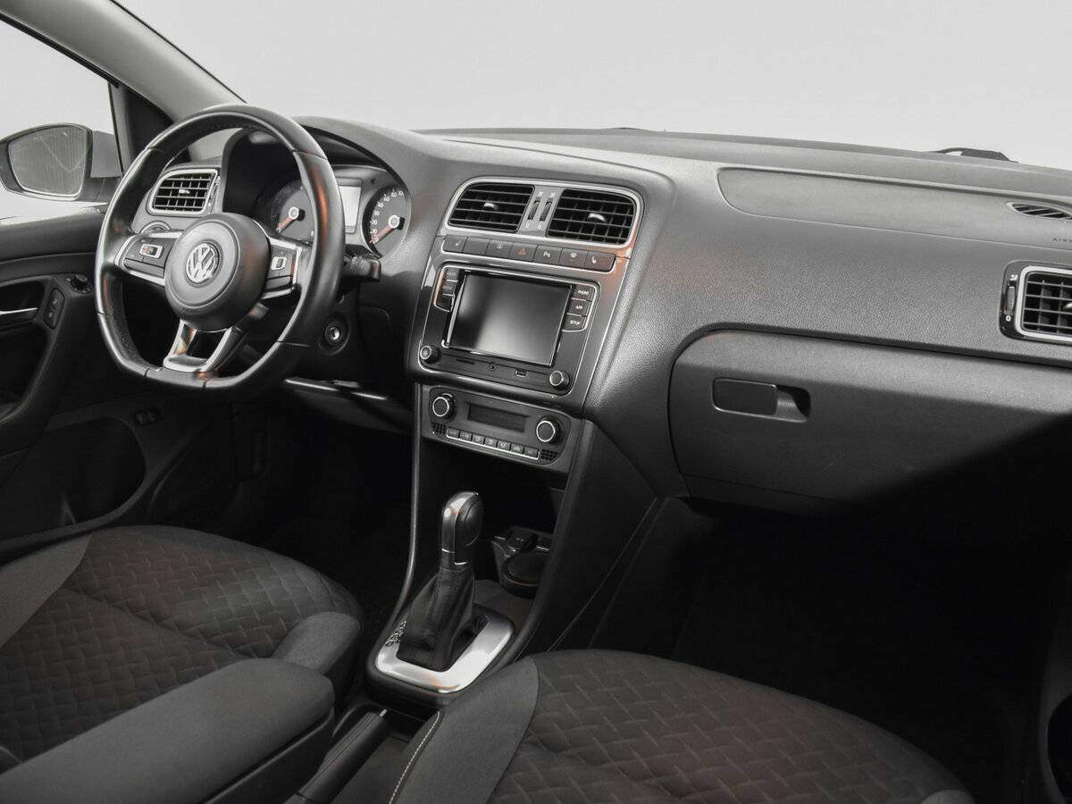 Купить Volkswagen Polo, 2018, 55 000 км, фото №9