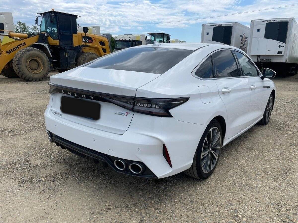 Chery Arrizo 8