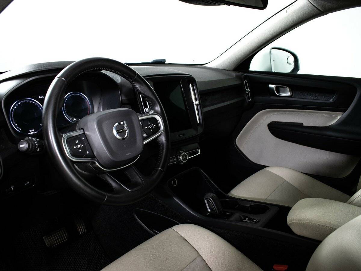 Купить Volvo XC40, 2020, 92 700 км, фото №10
