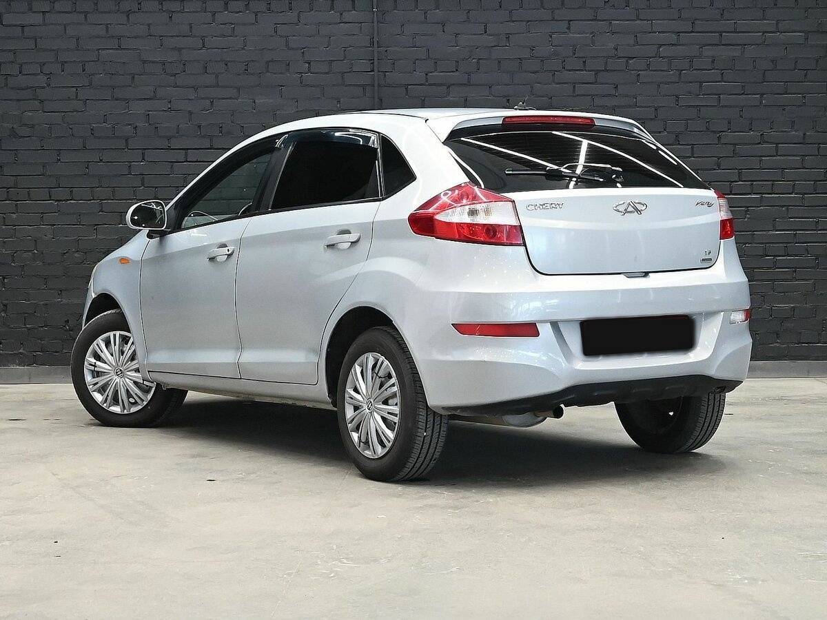 Chery Very (A13)