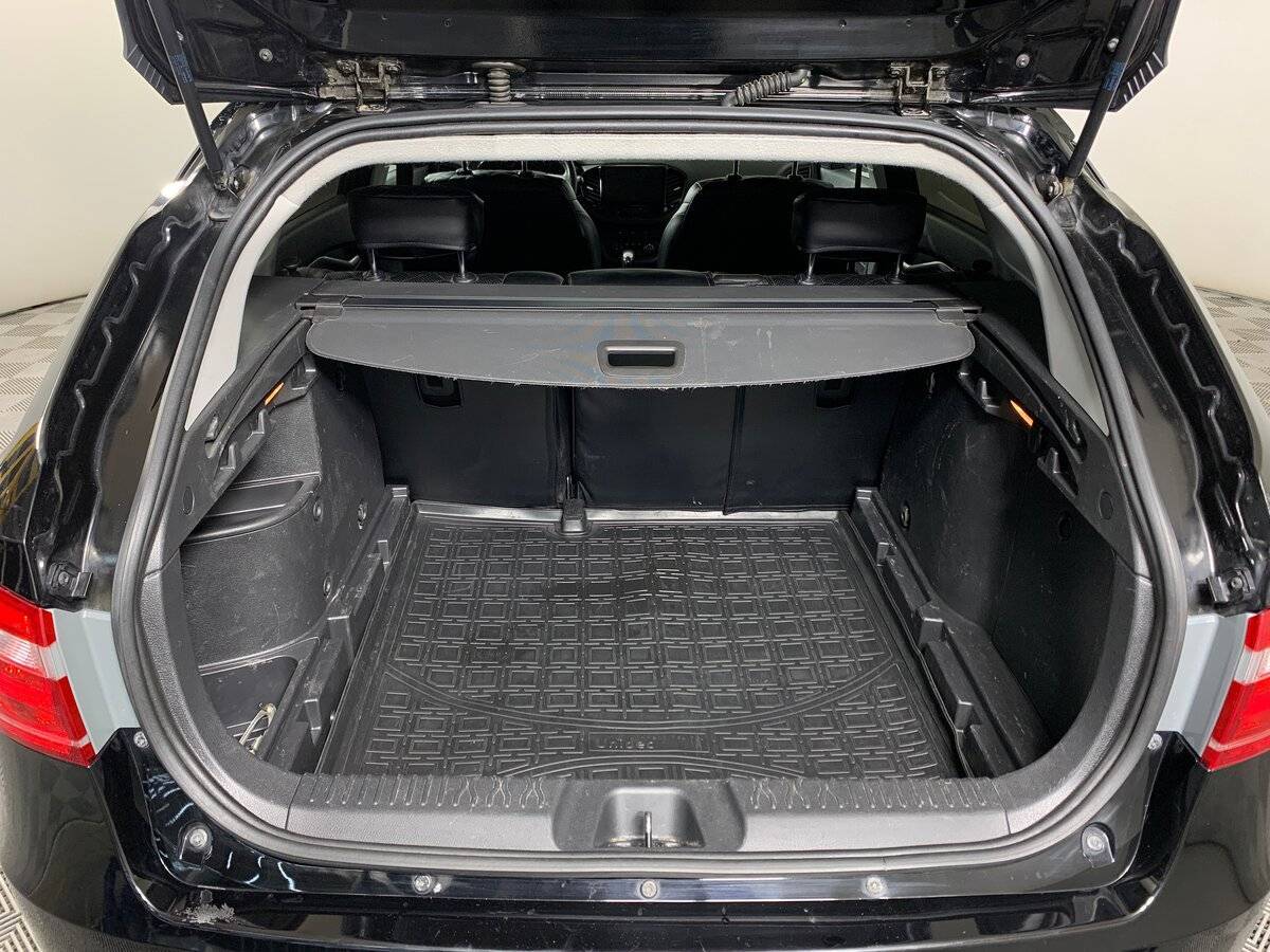 Купить Lada (ВАЗ) Vesta SW, 2021, 129 200 км, фото №19