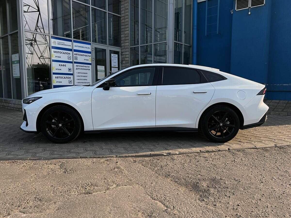 Changan UNI-V