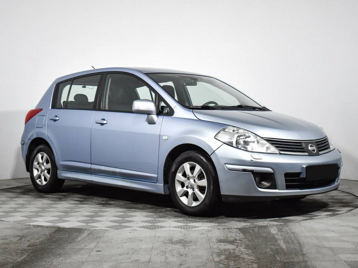 Nissan Tiida