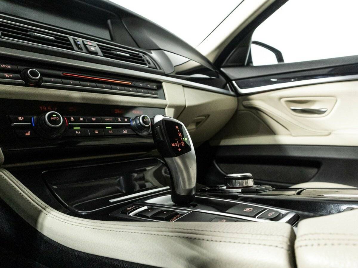 Купить BMW 5 серии 528i xDrive, 2013, 127 784 км, фото №21