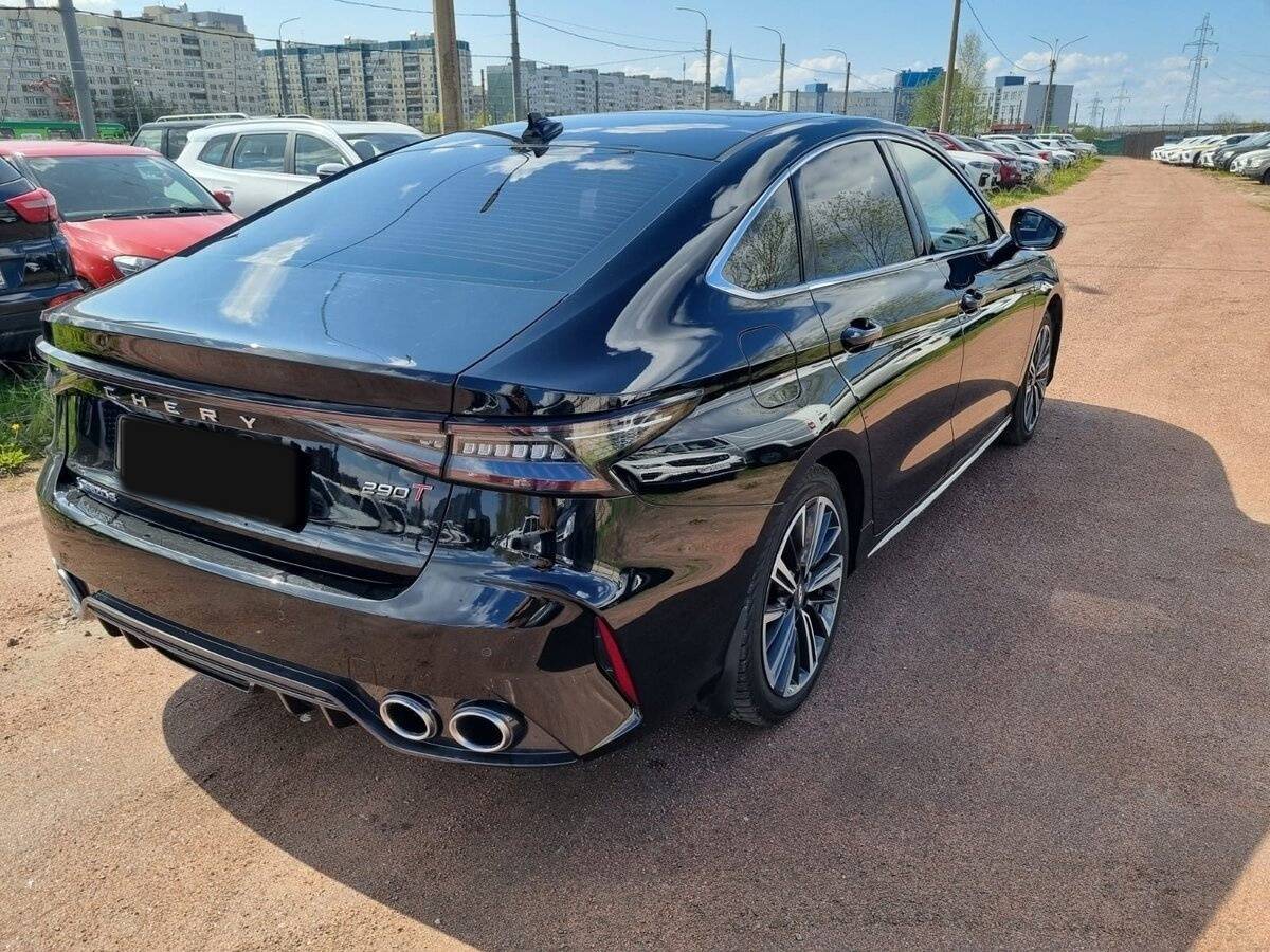 Chery Arrizo 8
