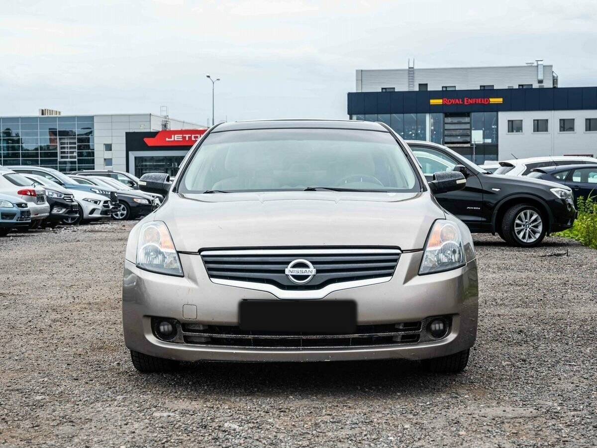 Nissan Altima