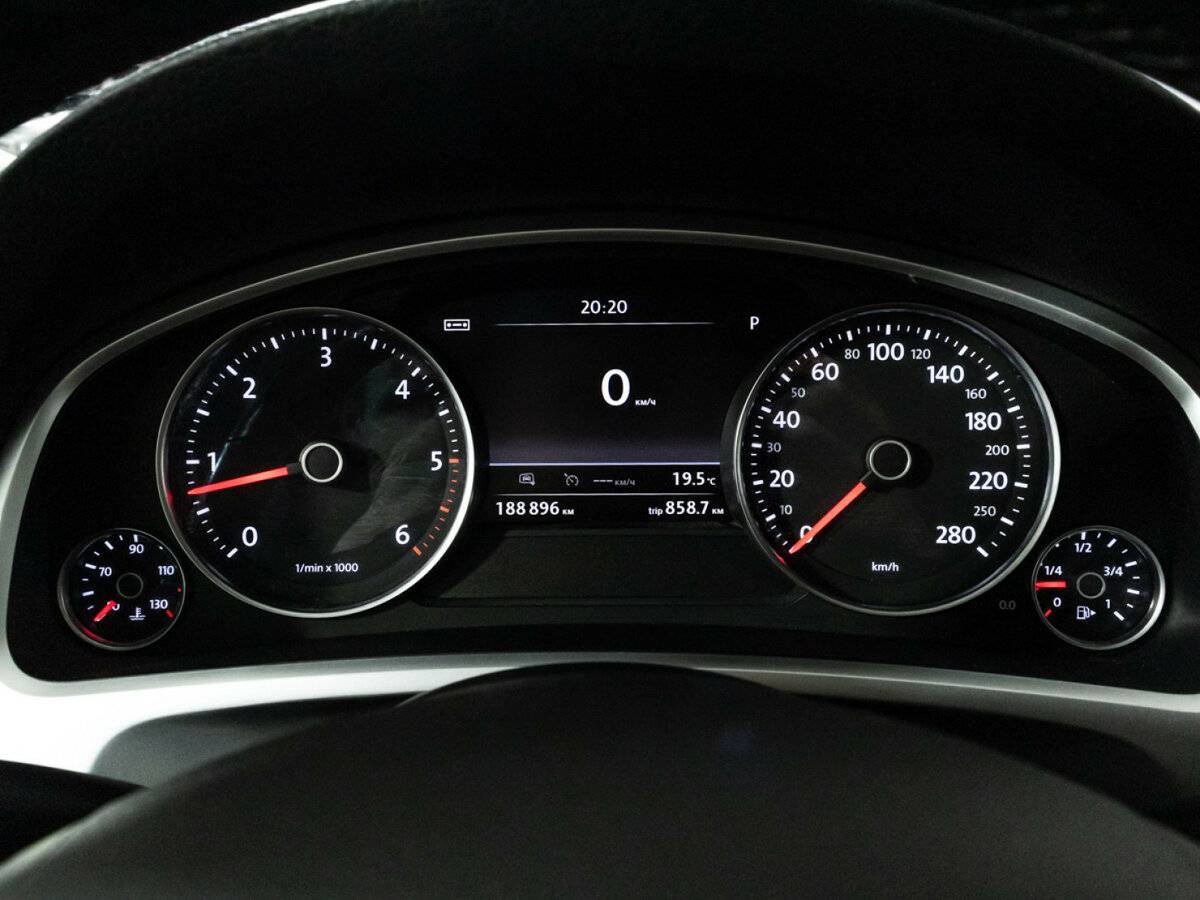 Купить Volkswagen Touareg, 2016, 188 893 км, фото №12