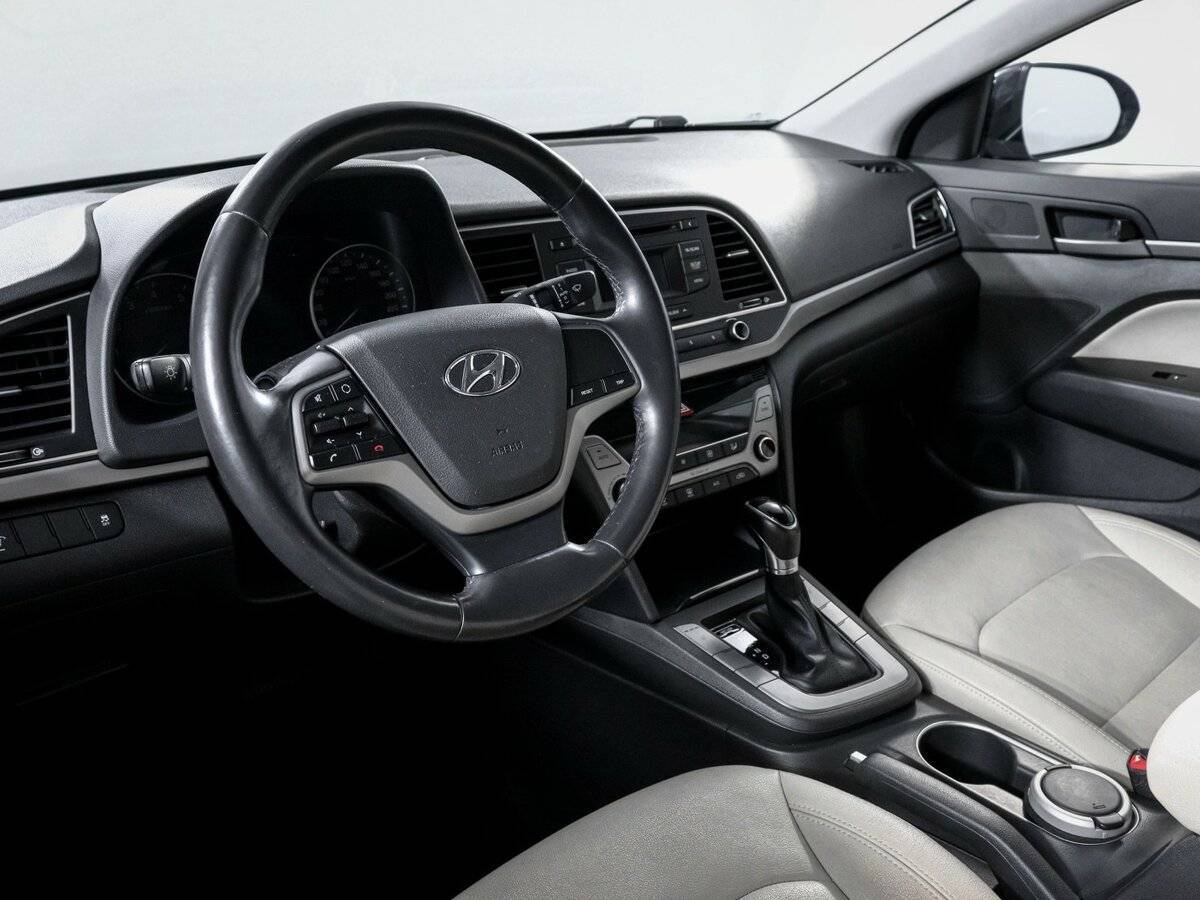 Купить Hyundai Elantra, 2016, 143 729 км, фото №12