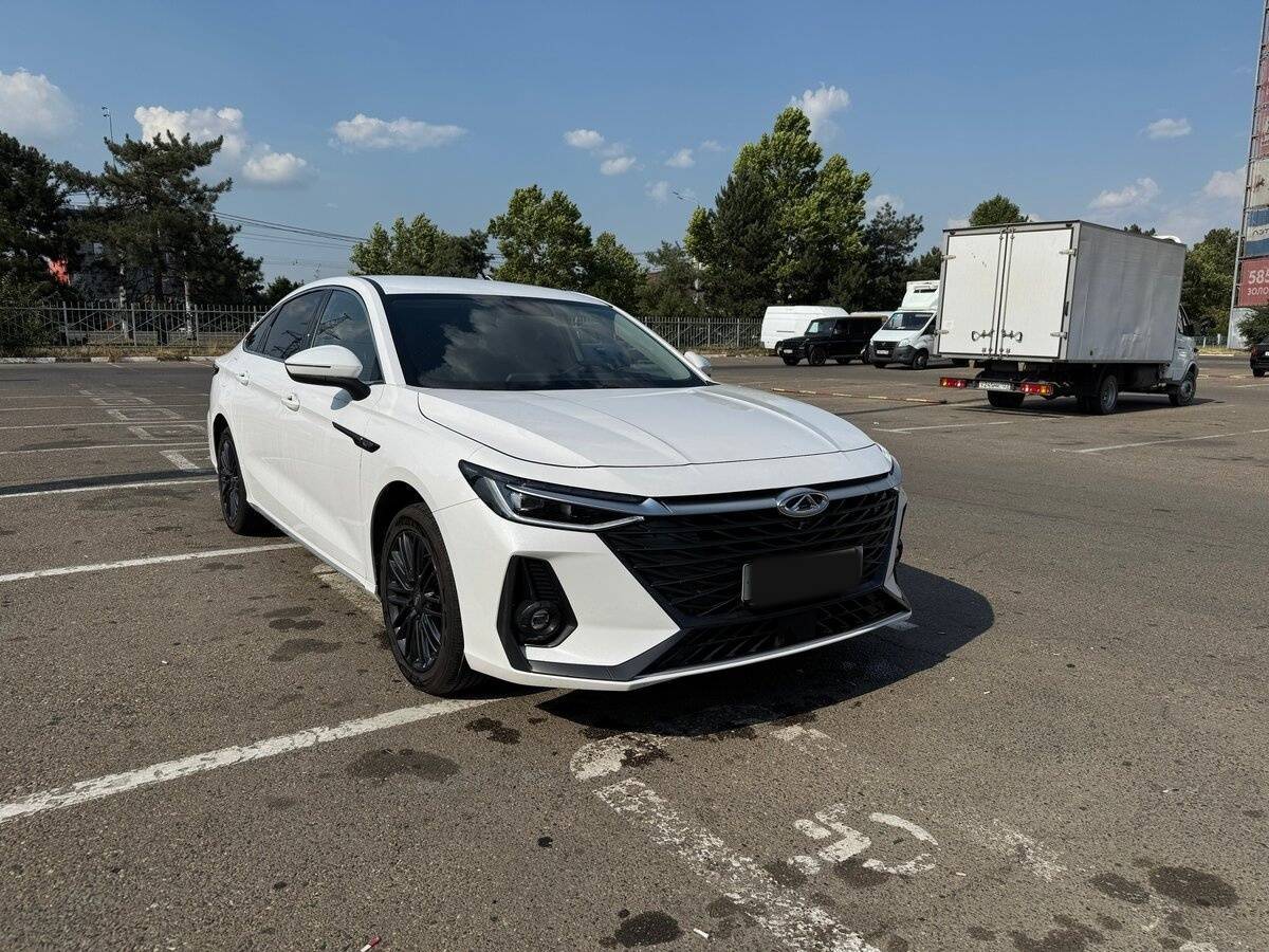 Chery Arrizo 8