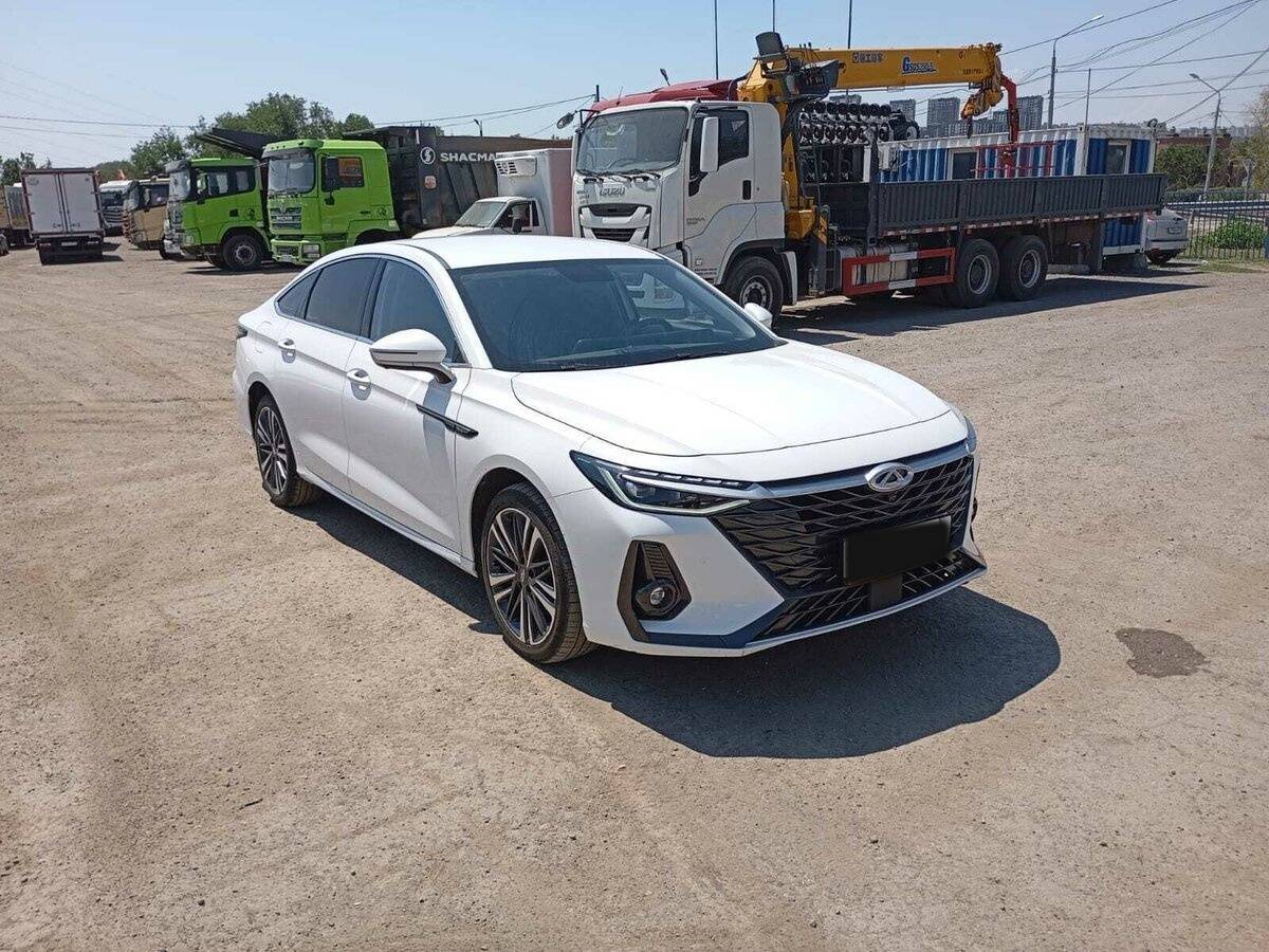 Chery Arrizo 8